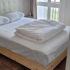 Comfy Near Metro Alloggio in famiglia