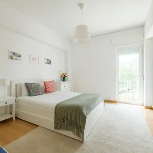 Apartment Olivais Spacious Near Airport